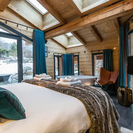 Chalet Charm Awaits: Escape To Grindelwald Apartment *