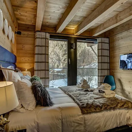 Chalet Charm Awaits: Escape To Grindelwald Apartment